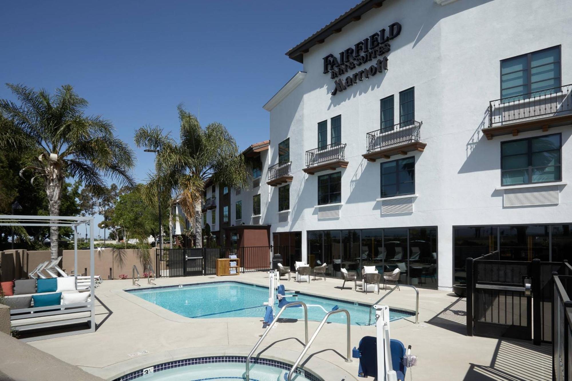 Fairfield Inn & Suites By Marriott Camarillo Bagian luar foto